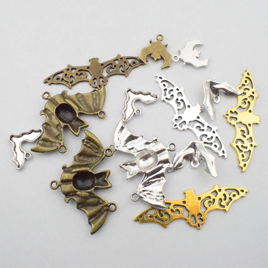 30Pcs Mixed Vintage Alloy Bat  - Pearl Necklace Set review and price